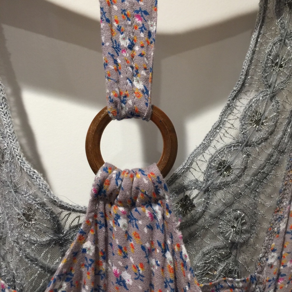Grey Floral Ruffle Tunic Small with Metallic Beads - Picture 4 of 8